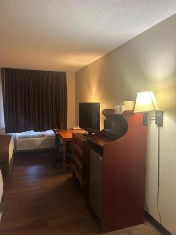 Baymont By Wyndham Battle Creek/I-94 Hotell Exteriör bild